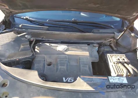 2015 Cadillac Srx Luxury Collection z USA, uszkodzony, nr VIN 3GYFNBE38FS530321